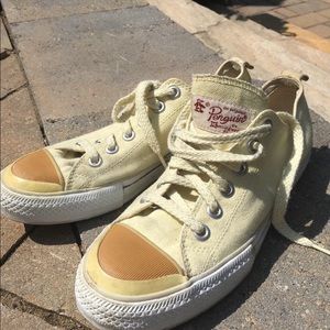 Thriftshop yellow Penguin sneakers 🐧